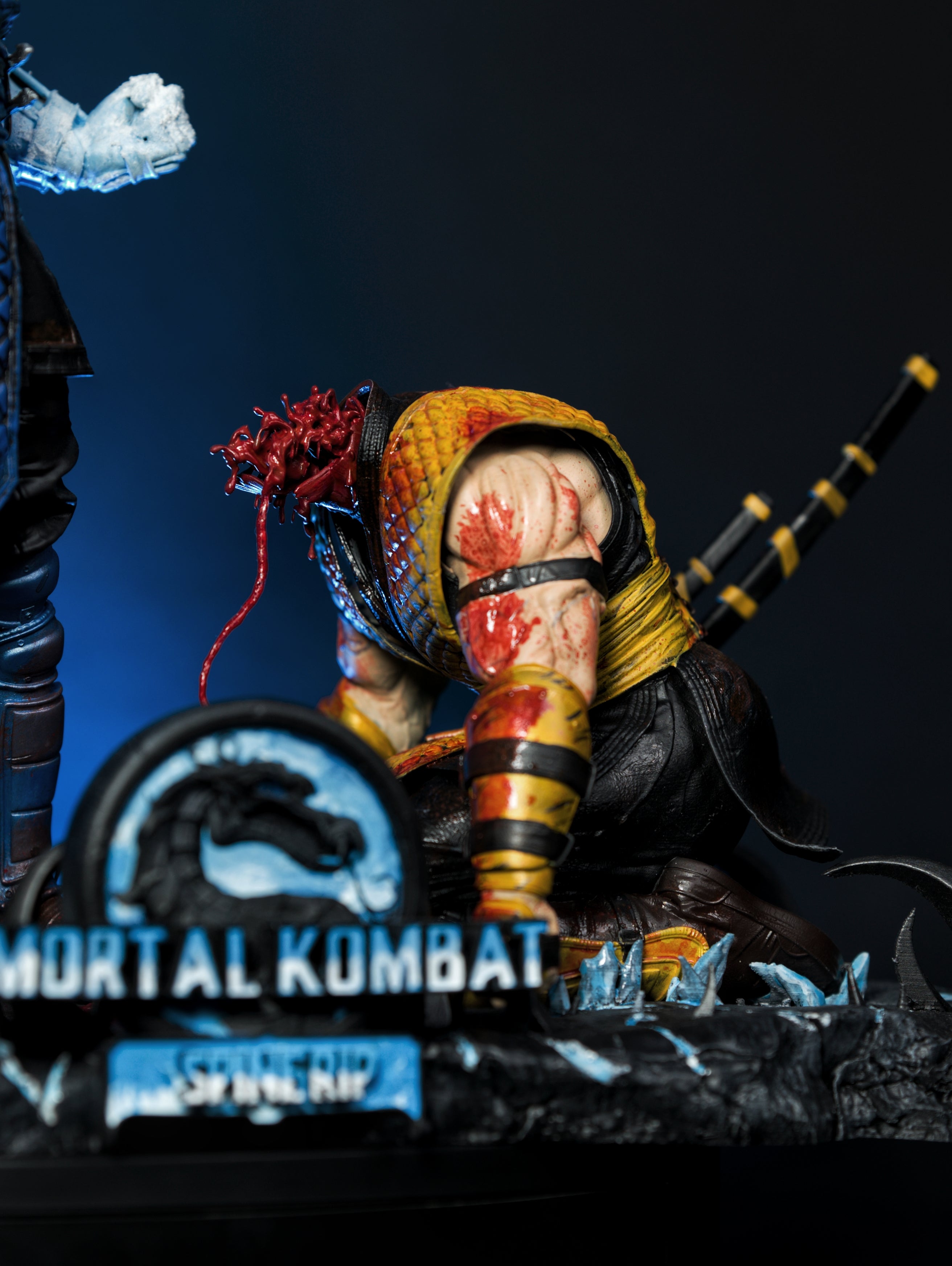 Mortal Kombat Sub-Zero vs Scorpion Diorama – Frozen Inferno Edition