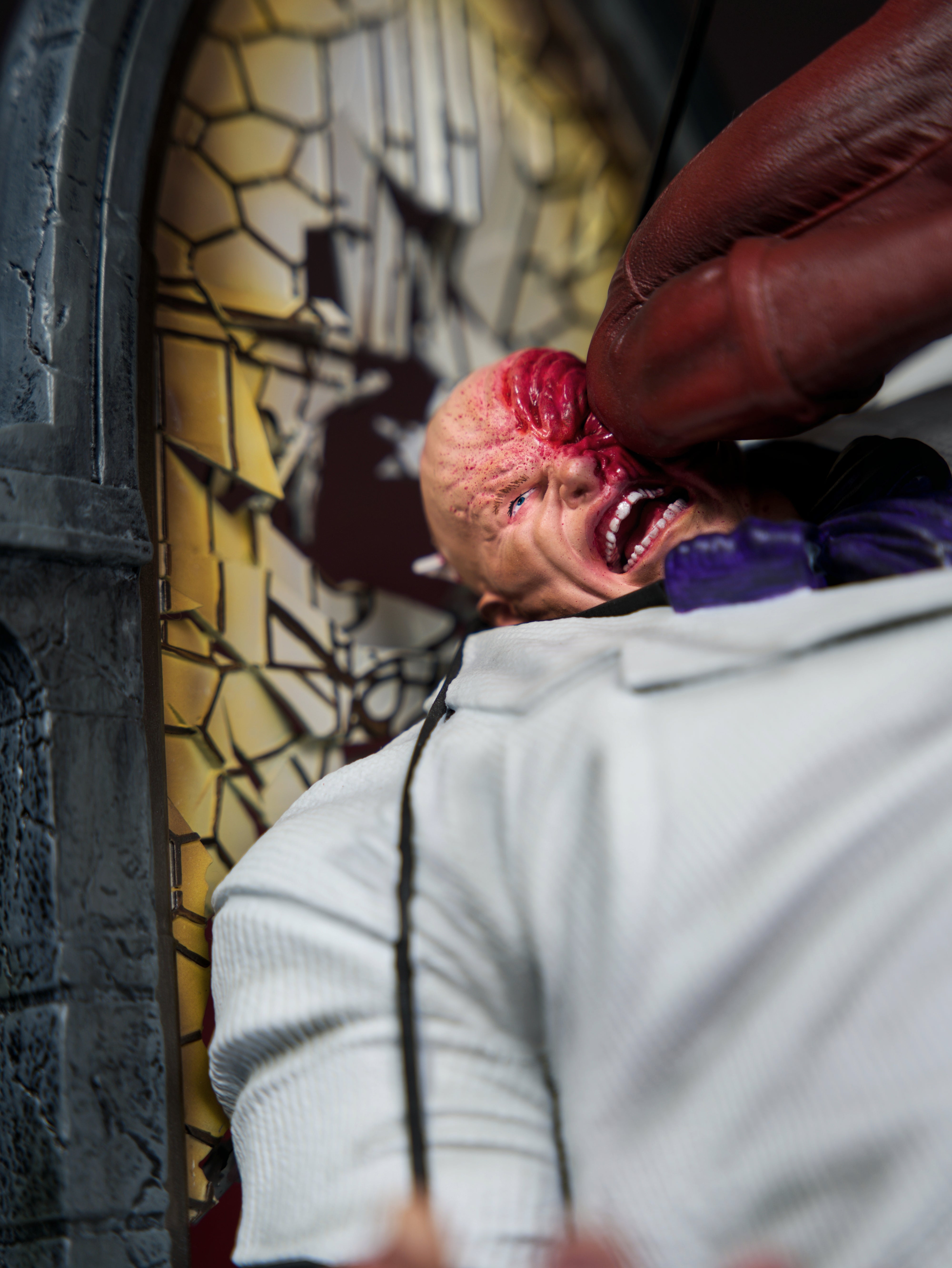 Deadpool vs Kingpin Diorama – Chaos Meets Control Edition