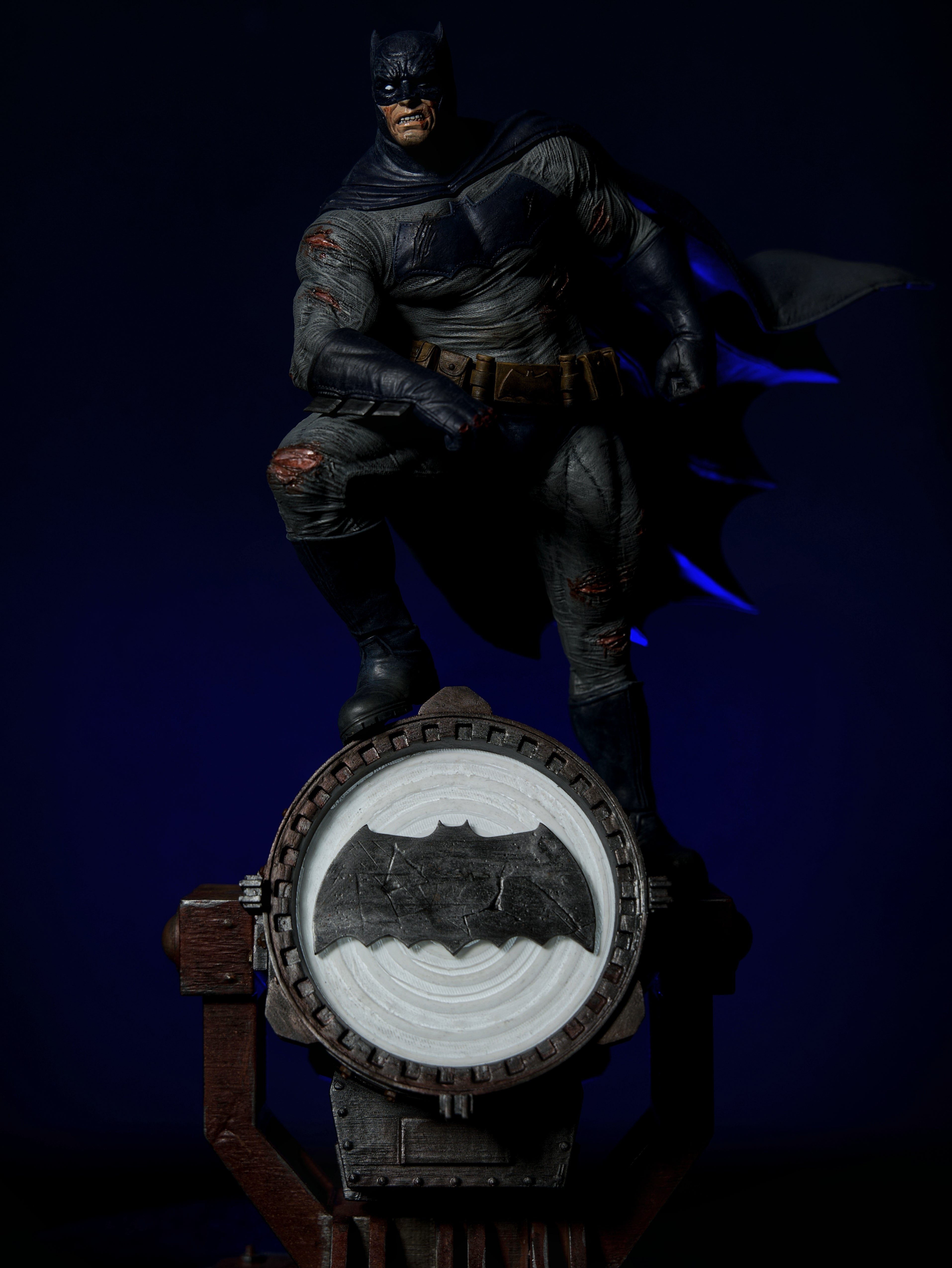 Batman The Dark Knight – Relentless Vigilante Edition