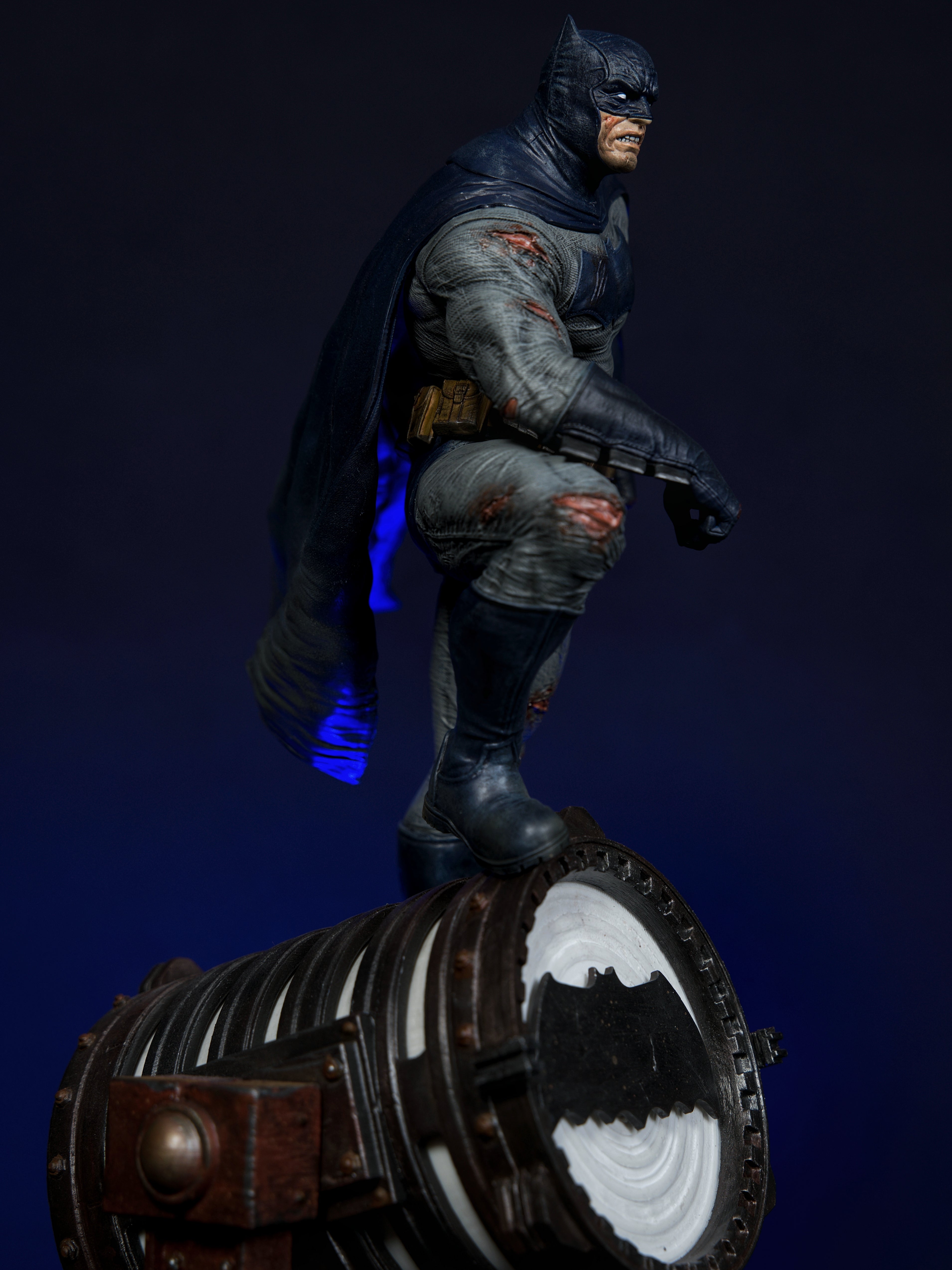 Batman The Dark Knight – Relentless Vigilante Edition