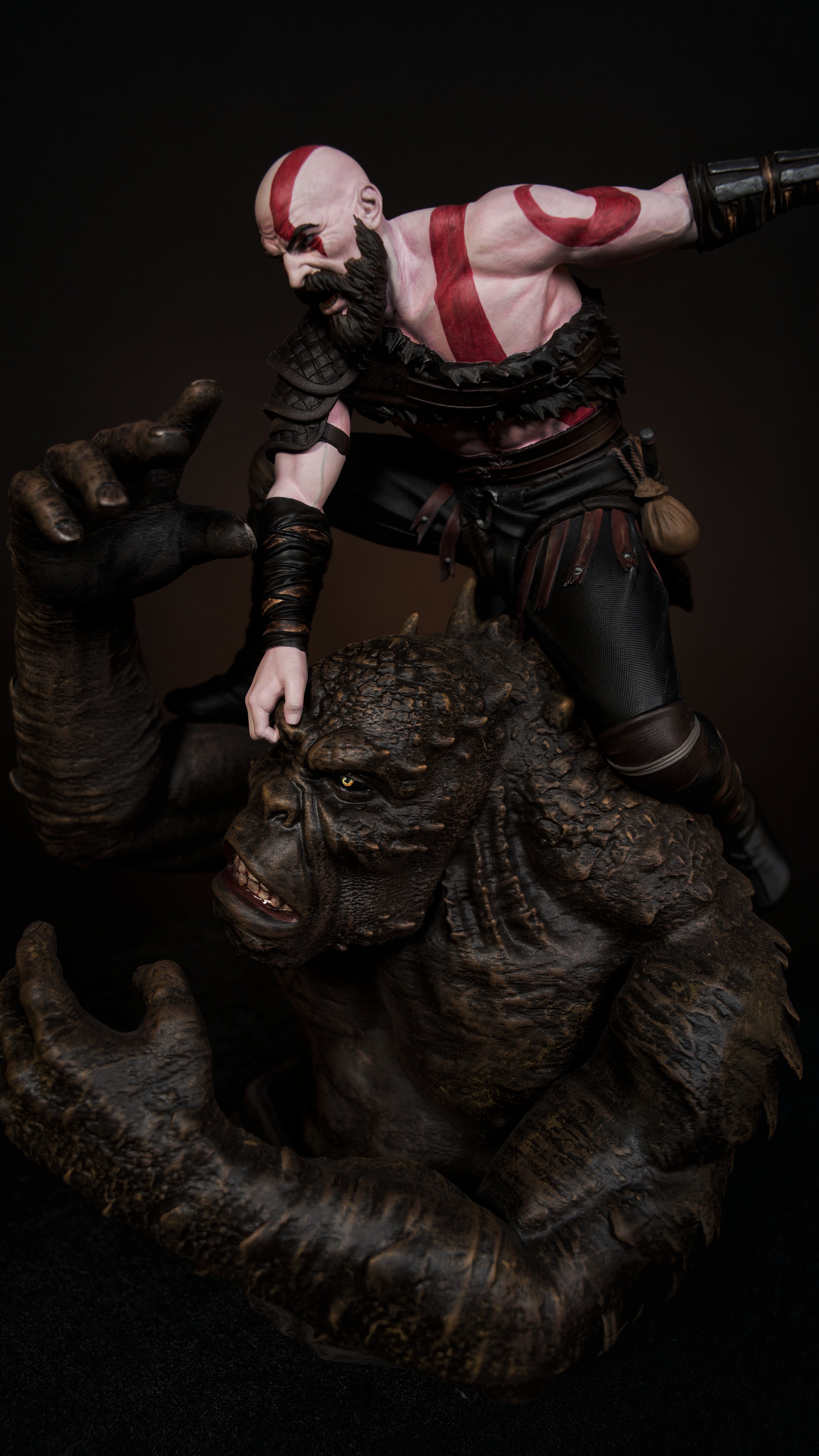Kratos vs Ape Diorama – Fury of the Gods Edition