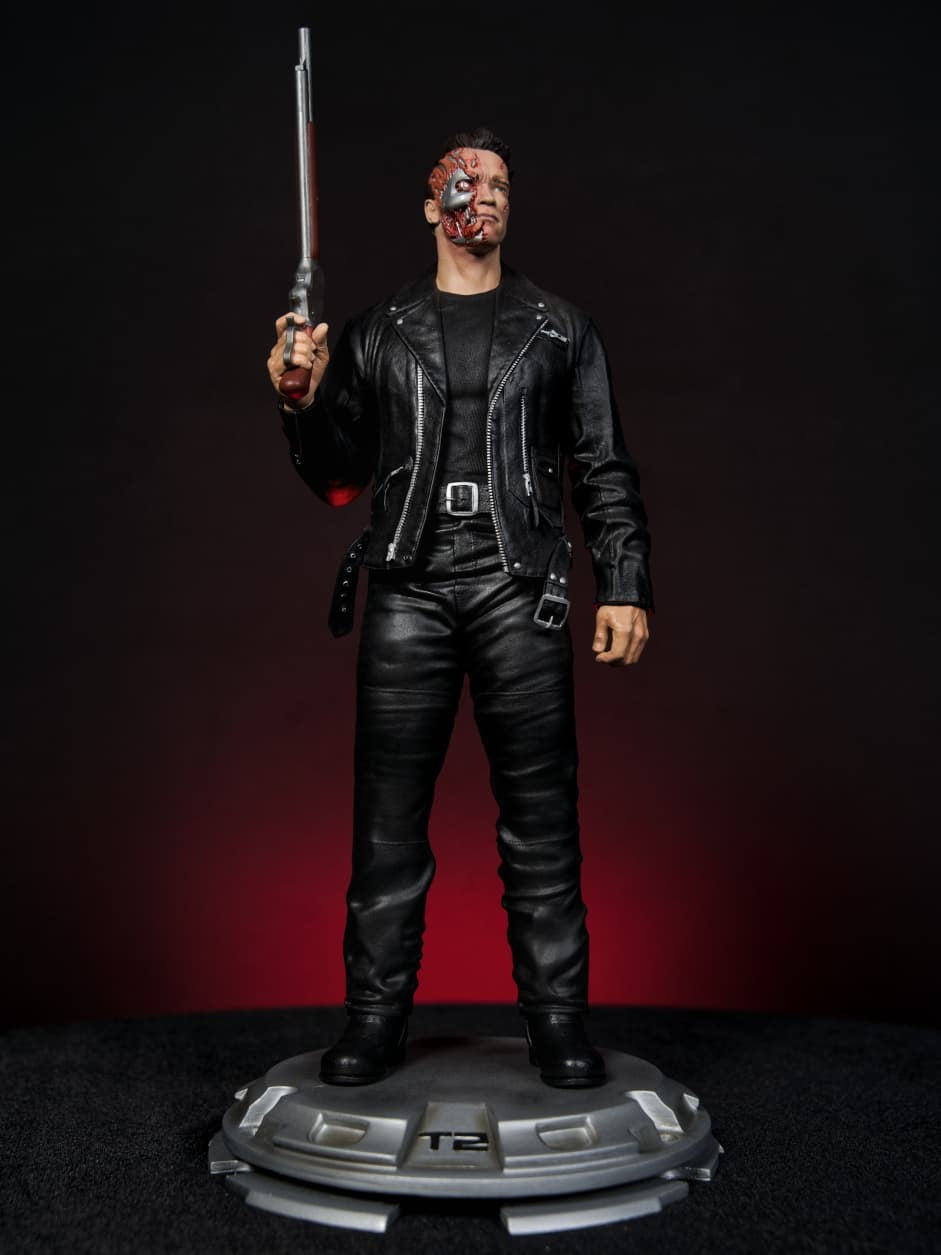 Terminator 2: Judgment Day – T-800 Cybernetic Enforcer Edition