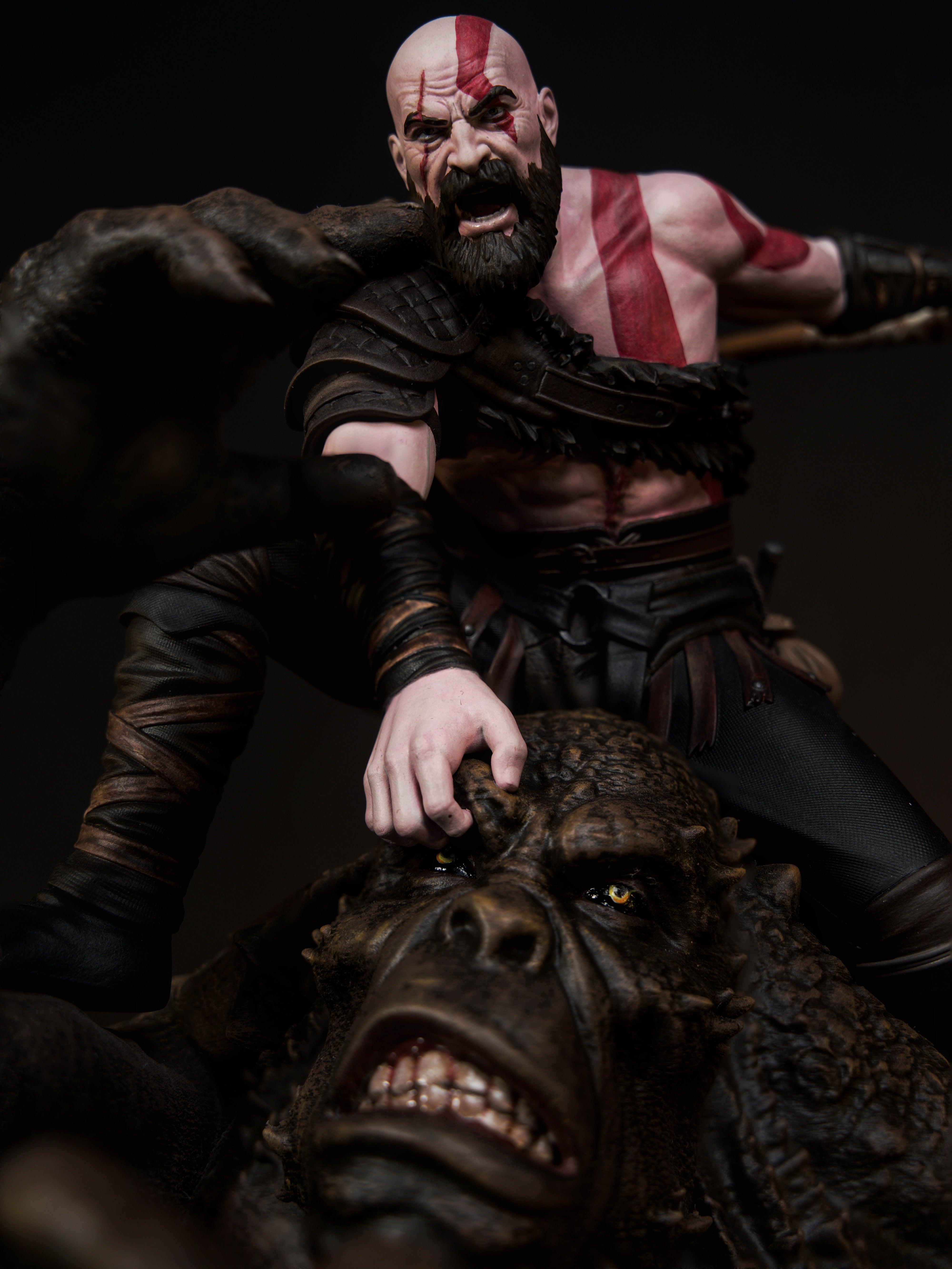 Kratos vs Ape Diorama – Fury of the Gods Edition